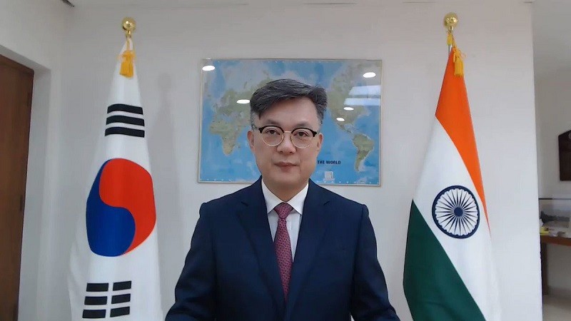 S Korean envoy meets Punjab Guv, hold potential for strengthening ties
