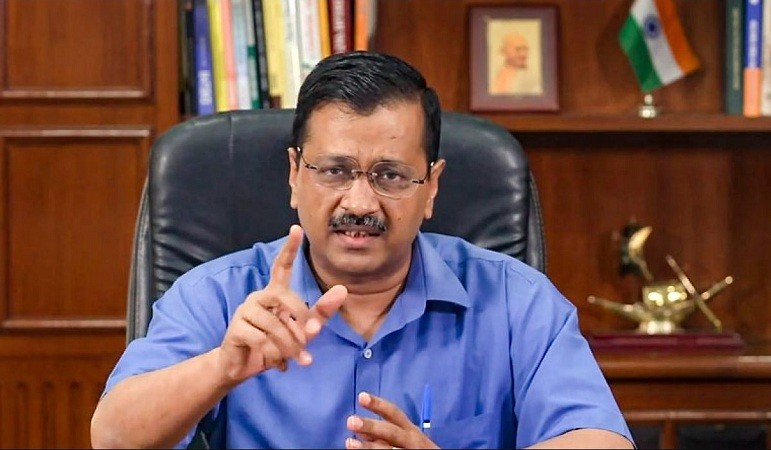 Kejriwal asks why it is fine for ministers to get free treatment