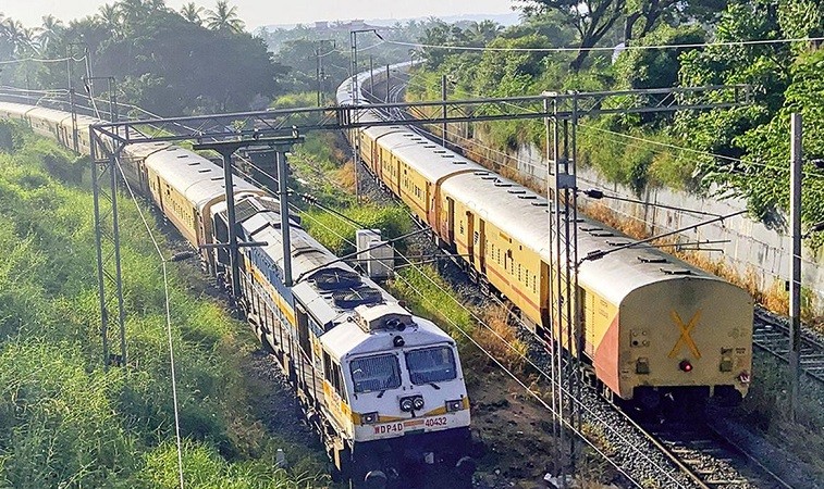 500 trains' speed increased under new railroad timetable.