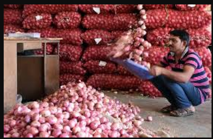 Hyderabad: Onion prices are crossing the sky