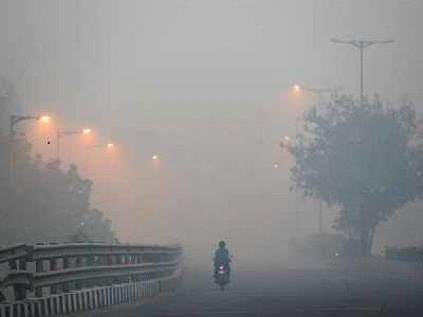 Survey shows 65% of houses in Delhi are experiencing Pollution related Ailments
