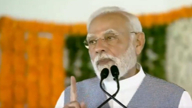 PM Modi visits Shri Mallikarjun Swamy temple in Andhra Pradesh, inaugurates multiple development projects in Kurnool