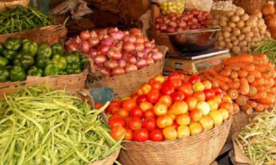 The prices of all kinds of vegetables have suddenly increased due to heavy rains: Traders