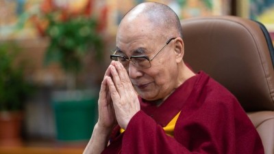 Dalai Lama extends prayers for Kerala flood victims
