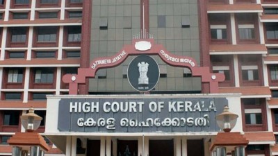 Kerala HC Dismisses petitions on Lease of Thiruvananthapuram Airport
