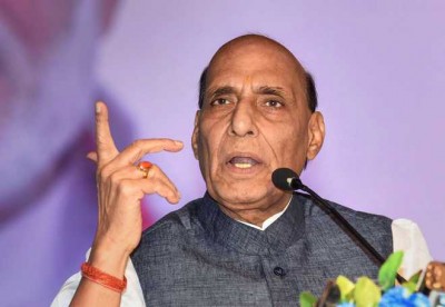 Rajnath reaches out to Congress as cracks form in opposition camp