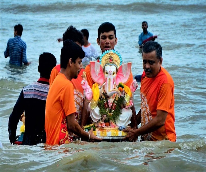 Andhra Pradesh: Accident during Ganesh idol immersion, one dead