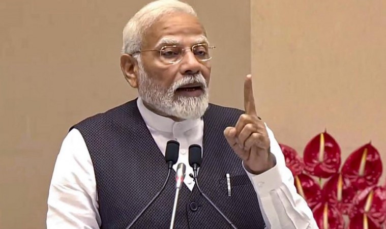 PM Modi Highlights Efforts to Simplify Laws, Promote Vernacular Language Usage