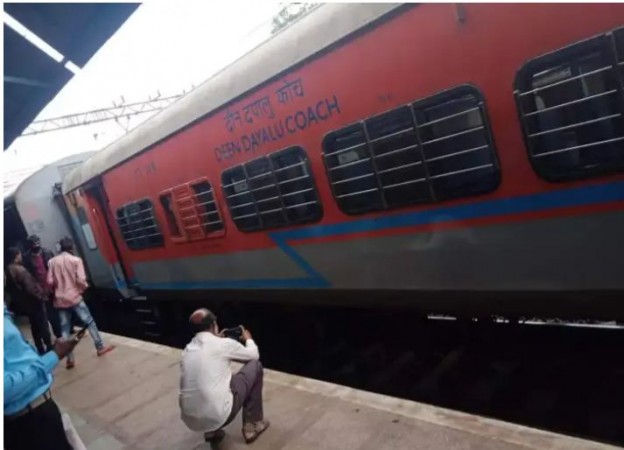 The Indore-Daund Express derailed near Lonavla railway station