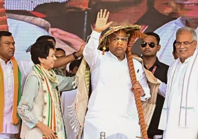 Congress President Kicks Off Campaign in Chhattisgarh, Criticizes PM Modi's Speech