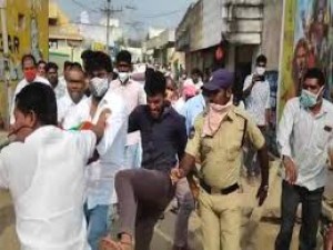 Tension between TRS and BJP leaders and workers