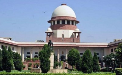 SC stays execution of 3 farm laws, forms 4-member team to end Centre-farmers stalemate