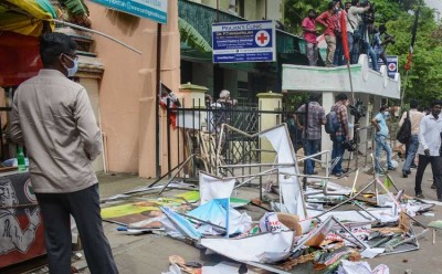 हिंसा होने के कारण अन्नाद्रमुक मुख्यालय चेन्नई पर लगाया गया ताला