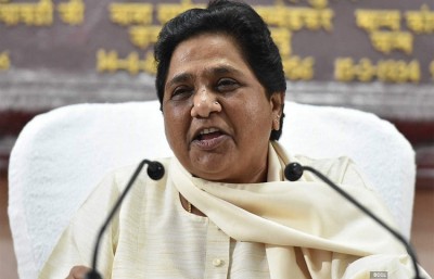 Mayawati lashes out at Yogi government over fear, corruption and discrimination