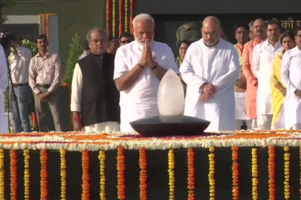 PM Modi Pays Tribute At Mahatma Gandhi, Atal Bihari Vajpayee Memorials