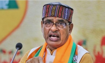MP CM Chouhan Pledges Job to Every Household if BJP Maintains Power