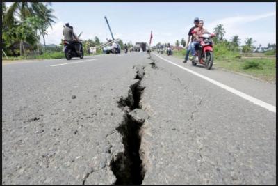 An Earthquake of 6.1 in magnitude jolt the Philippine Island; eight people killed