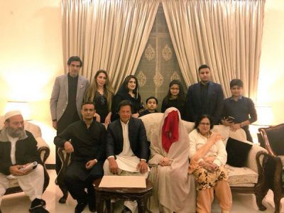 ‘Who let the wife out…dogs’, Imran Khan’s third marriage in trouble