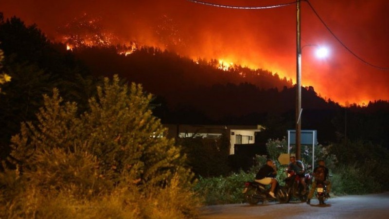 प्रधानमंत्री ने ग्रीस के जंगल में लगी आग को लेकर कही ये बात