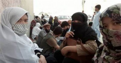 महिला ने खाना बनाने में की गलती तो तालिबानियों ने लगा दी आग