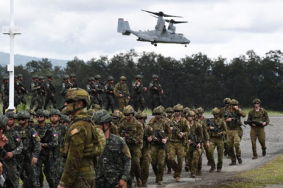 Joint Maneuvers in South China Sea: Philippine and Australian Troops Unite in Island Retake Simulation