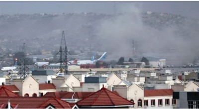 काबुल हवाईअड्डे के बाहर हुआ जोरदार धमाका,  4 अमेरिकी नौसैनिकों के साथ कई लोगों की हुई मौत