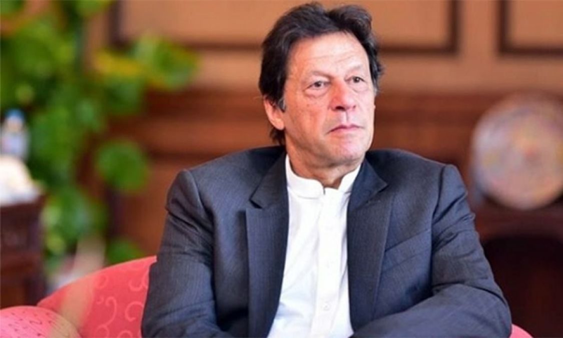 Imran Khan alert after treason, Pak government will challenge death sentence of Musharraf
