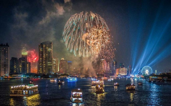 ओमिक्रोन के खतरे के बीच बैंकॉक ने  नव वर्ष का पूर्व संध्या समारोह रद्द किया