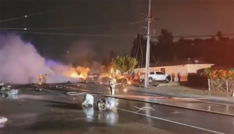 Four people feared after small plane crashes in California