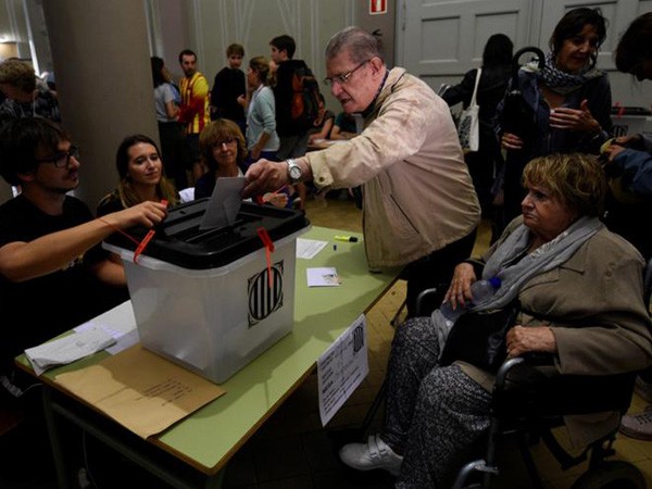 Catalonia to hold early parliamentary election amid corona pandemic