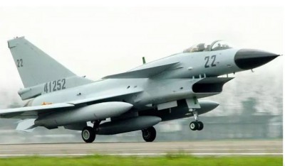 पाकिस्तान को चीन से 25 J-10C लड़ाकू विमान मिलेंगे