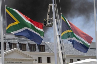 दक्षिण अफ्रीकी संसद अपने प्रमुख कार्यक्रम को आगे बढ़ाएगी