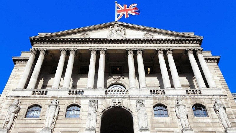 मुद्रास्फीति 30 साल के उच्चतम स्तर पर पहुंचने से बैंक ऑफ इंग्लैंड दबाव में