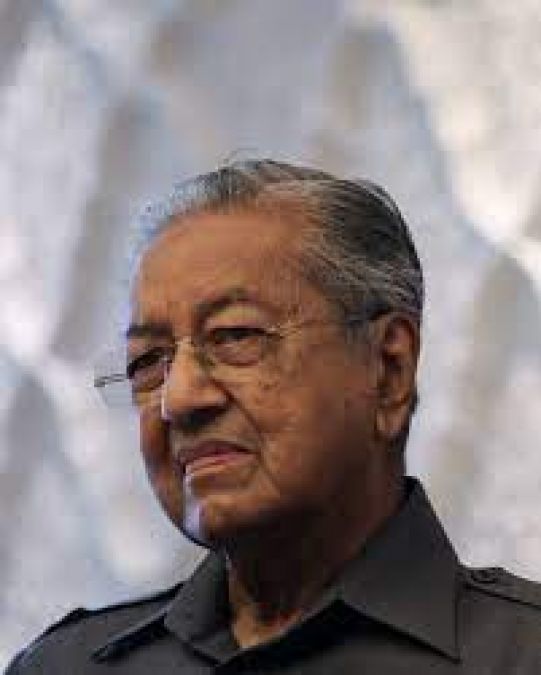Former Malaysian Prime Minister Mahathir hospitalised