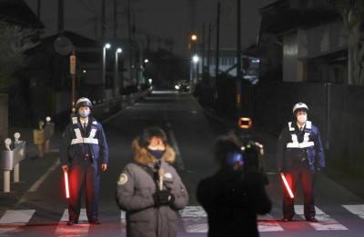 टोक्यो: तीन चिकित्सा पेशेवरों के साथ गलत करने के आरोप में व्यक्ति गिरफ्तार