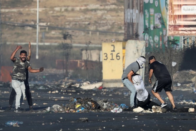 वेस्ट बैंक में कई फ़िलिस्तीनी प्रदर्शनकारी घायल
