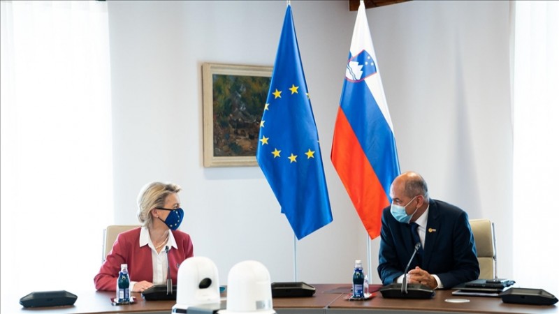 स्लोवेनिया के प्रधान मंत्री ने संभाली यूरोपीय संघ की अध्यक्षता