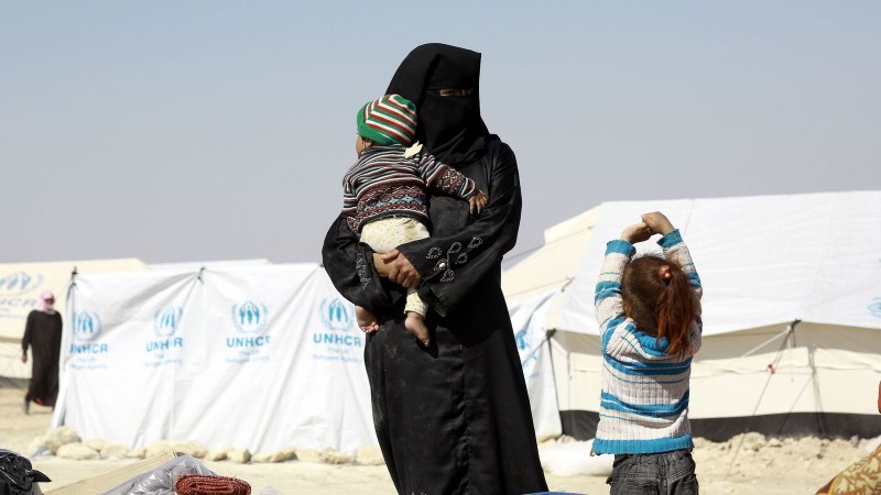 बेल्जियम सीरिया के जिहादी शिविरों से माताओं और बच्चों को पहुंचाया गया वापस