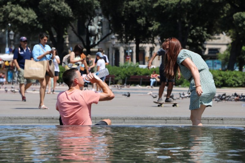 countries-in-northern-hemisphere-swelter-in-severe-heat