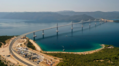 Croatia starts made by china bridge which bypassing Bosnia to reach Dubrovnik