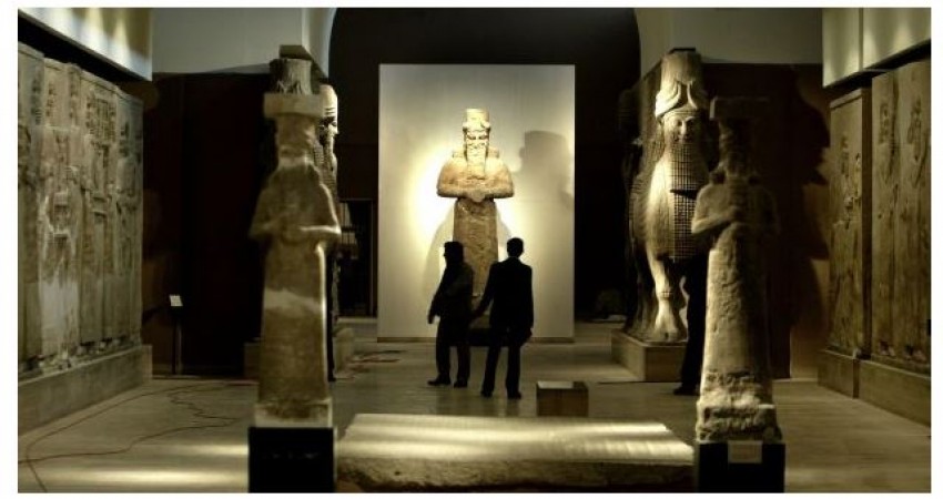 National museum in Iraq to reopen after recovery of looted artefacts
