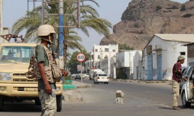 यमन में सैन्यबल के अड्डे में बड़ा विस्फोट