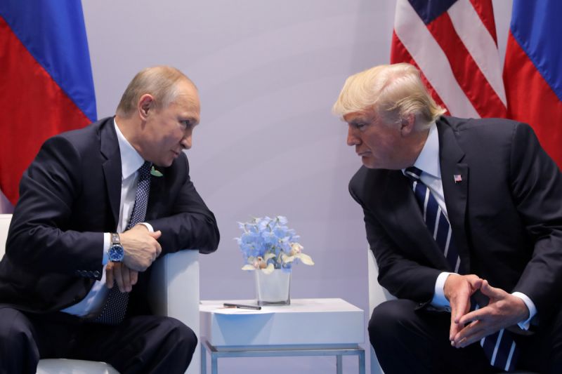 Putin expects ' constructive' talks  with Trump
