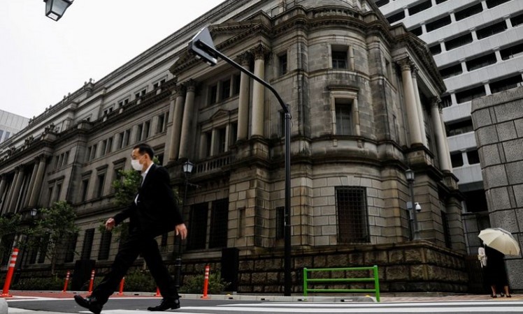 Japanese govt calls for BOJ to help curb yen's plunge