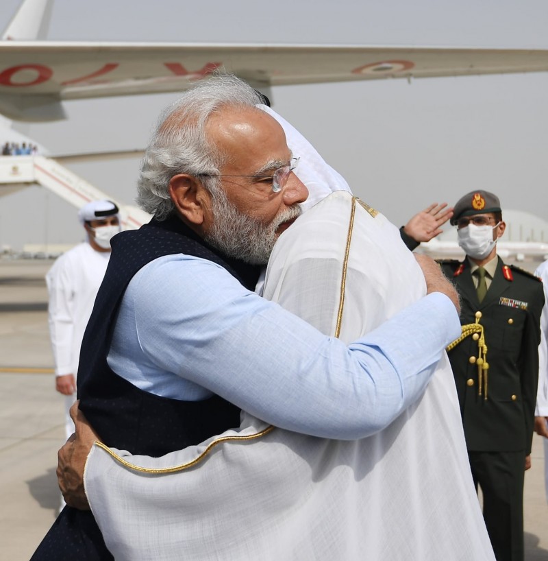 Royal Ruler of Abu Dhabi goes to Receive Modi  Personally