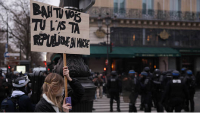 विरोध प्रदर्शनों को दबाने के लिए इस्तेमाल किए गए फ्रांस के 