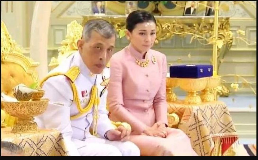 Thailand king get married with his personal guard force deputy head before his coronation