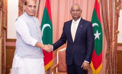 Rajnath Singh, Ibrahim Mohamed discuss issues to further strengthen ties
