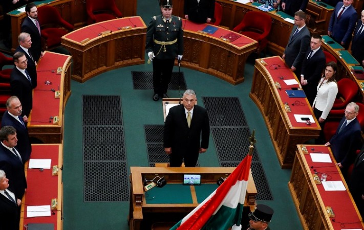विक्टर ओरबान ने हंगरी के प्रधान मंत्री के रूप में शपथ ली