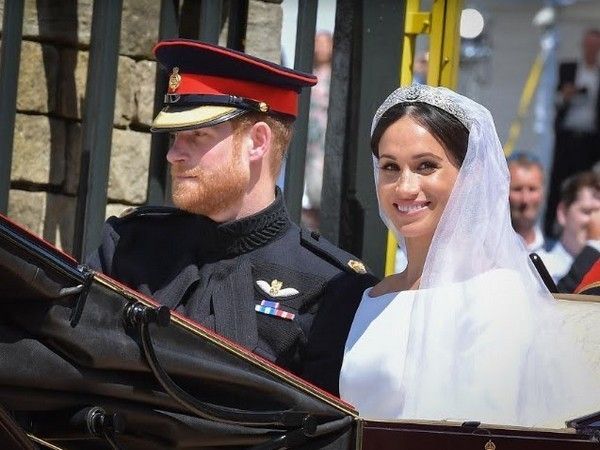 Newly Duke and Duchess Harry, Meghan back to Kensington palace